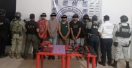 Interceptan grupo armado en carretera costera; llevaban armas de alto poder