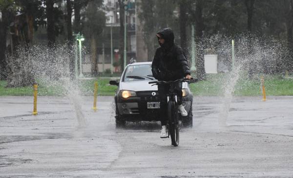Luego del viento, llegó la lluvia: alerta amarilla para Bahía Blanca y la zona