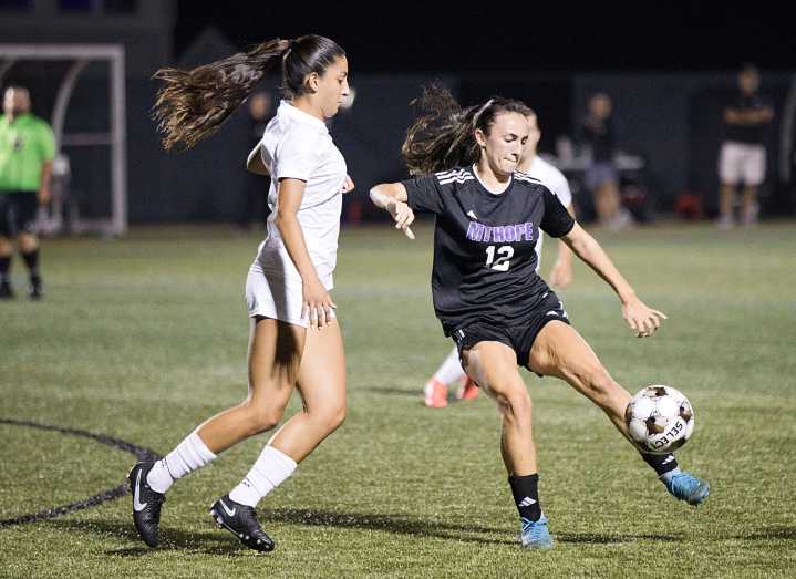 Mt. Hope Sports Notes: A win, a loss and a tie for the Huskies