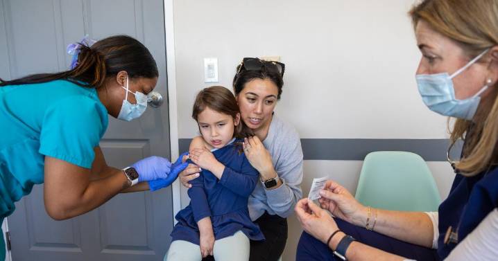 Letters to the Editor: California parents have the right to not vaccinate their kids. Just keep them out of schools