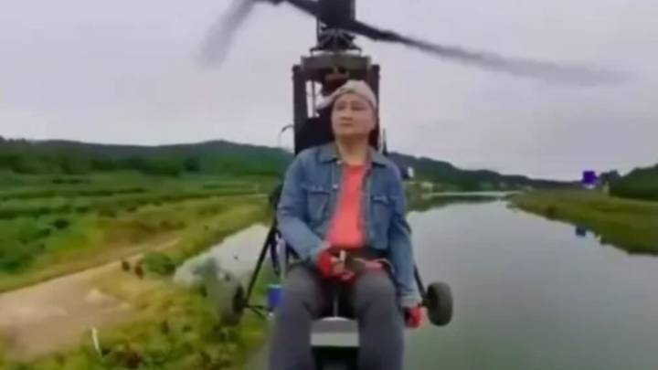 Influencer, 55, dies on livestream in fireball crash while flying his own ultralight helicopter as 1,000 fans watched