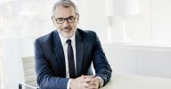 La multinacional catalana de los perfumes Puig gana 247 M€ hasta junio, un 4% más