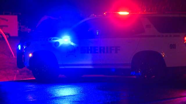 Man in custody after overnight SWAT situation in Walton