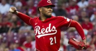 Reds pitcher Greene takes a no-hitter into the 7th and shuts out Cubs