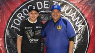 Sinaloense Carlos Buelna firma con Toros de Tijuana, de la Liga Mexicana de Beisbol