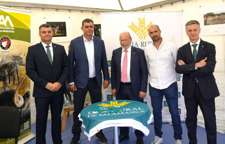Caja Rural sigue apoyando a los criadores de morucha