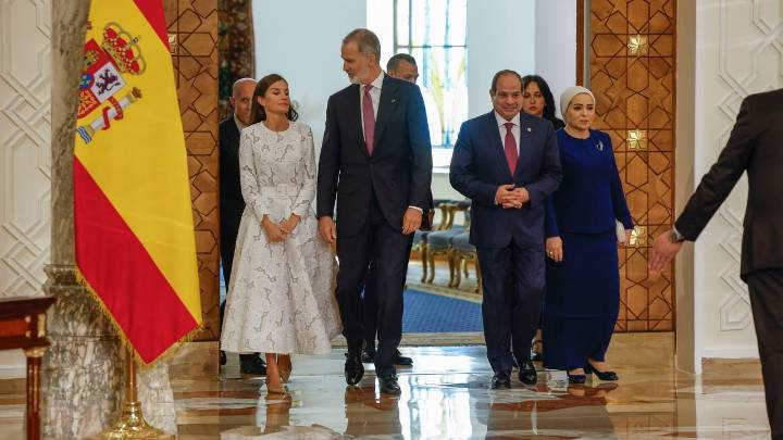Felipe VI defiende «un Estado palestino viable» que incluya Gaza y apela a «no desfallecer en el empeño»
