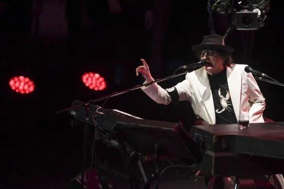 Charly García fue distinguido con el Konex de Brillante, el máximo galardón de la música popular argentina