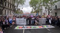 Masiva marcha en todo el país por los femicidios de Brenda, Morena Y Lara