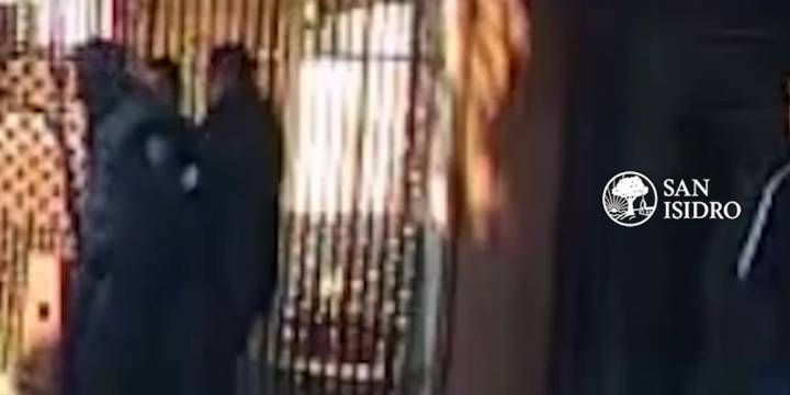 Intensa persecución en San Isidro para detener a dos sospechosos de cometer entraderas en la zona