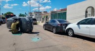 Volcadura deja un lesionado y 3 autos dañados en el centro de Hermosillo