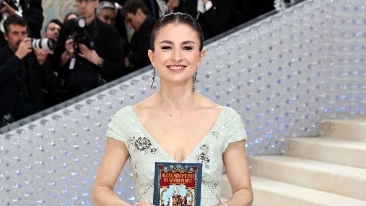 Chloe Malle: 5 Things About Anna Wintour’s ‘Vogue’ Replacement Editor