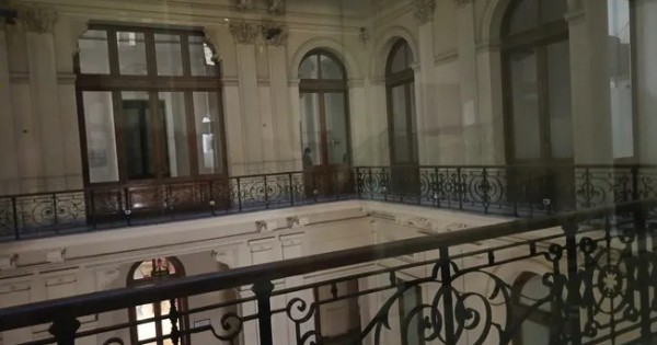 Humo en Casa Rosada: evacuaron oficinas por principio de incendio