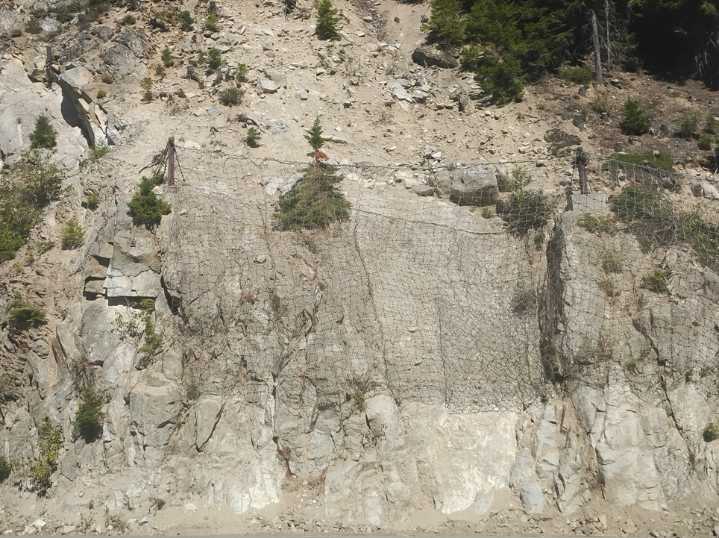 US 2 slope stabilization project finishes west of Leavenworth