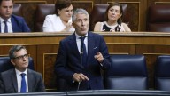 Marlaska prefiere el dispositivo policial de La Vuelta al desplegado en Catalunya el 1