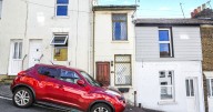 One of UK's thinnest homes on sale for £75,000 with tiny bedroom