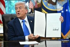 Trump hits H-1B visas, a tech industry favorite, with $100,000 fee