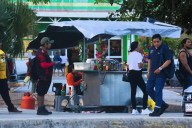 Ambulantaje en Cancún aumenta 20% ante despidos en hoteles