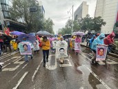 Miles marchan en CDMX a 11 años de la desaparición de los 43 de Ayotzinapa