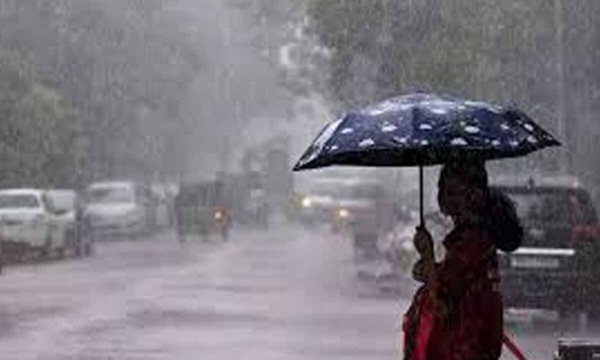 Heavy Rainfall Hits Hyderabad; Yellow Alert Issued Across Telangana