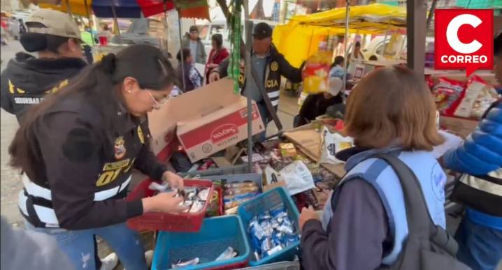 Incautan golosinas con fechas adulteradas en operativo contra el comercio informal en Huancayo