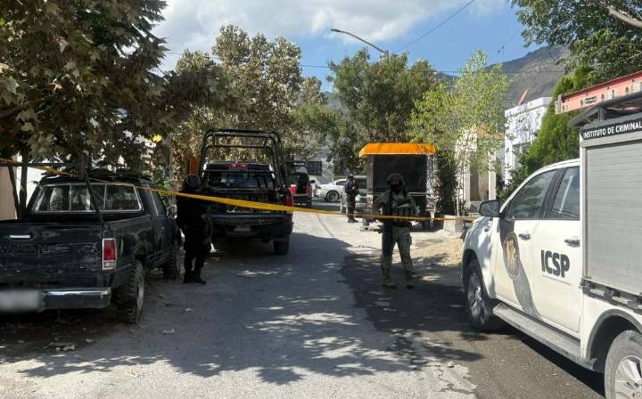 Catean domicilios en García, Nuevo León por presunto homicidio; habría varios detenidos