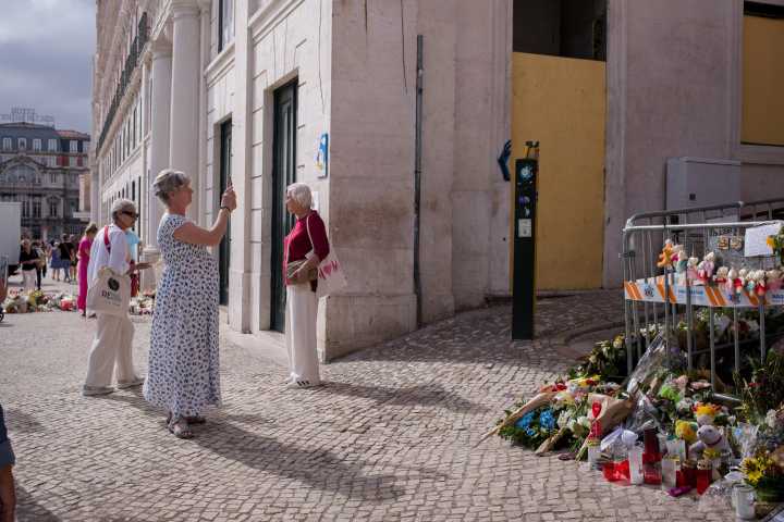 El accidente del funicular sacude la identidad de Lisboa