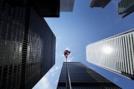 Bank CEOs focus on returns as trade uncertainty overhang persists