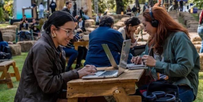 Bogotá abrió 458 vacantes de empleo: hay puestos que ofrecen hasta 9 salarios mínimos 
