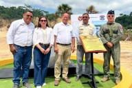 Gobierno coloca primera piedra de destacamento FAP en la Atalaya, Ucayali