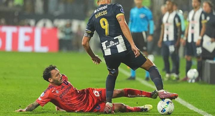 ¿Turno de ‘Bigote’ Rodríguez? U. de Chile sufre dura baja para revancha ante Alianza Lima