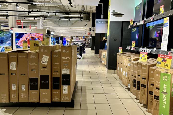 A precio de outlet: Carrefour está liquidando esta tele NeoQLED Samsung de 65 pulgadas