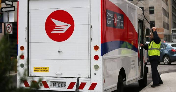 Canada Post gets go-ahead to end home mail delivery