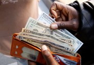 Dollar on the defensive before data releases, risk of US government shutdown