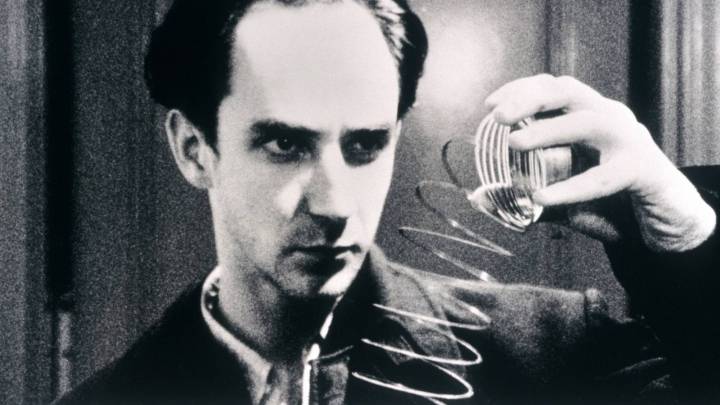 27 Years Later, the Intellectual Thriller Roger Ebert Called a "Study in Madness" Is Back to Haunt Viewers on Free Streaming