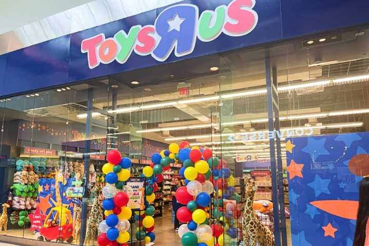 Toys 'R' Us opens standalone store in ...