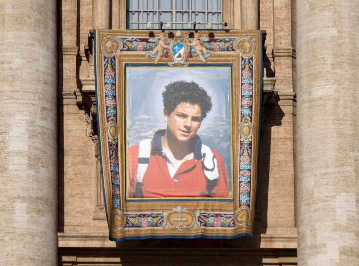 Desapareció una reliquia del santo Carlo Acutis en Mérida