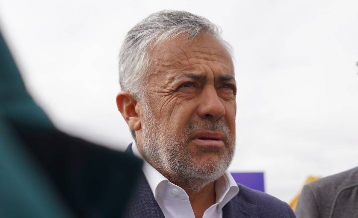 Cornejo explotó contra Adaro y Palermo por los empleados públicos: “Son jueces provagos”