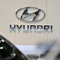 US agents arrest 475 in raid on Hyundai