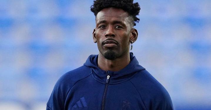 Huesca-Granada, en directo: Diallo titular y trivote en el centro del campo