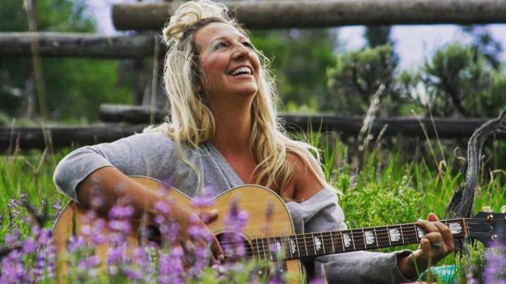 Cowgirl To Cancer: Wyoming Songwriter Who Once Opened For Reba Now On Comeback
