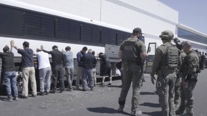 Surcorea llevará a casa a 300 trabajadores detenidos en redada en planta de Hyundai en Georgia
