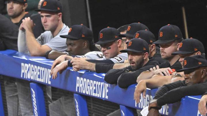 Tigers’ AJ Hinch sends stern message after brutal Guardians loss: ‘There’s no hiding’