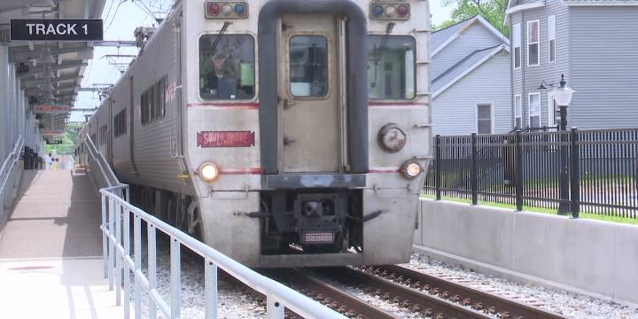 South Shore Line offering free rides to first responders for limited time