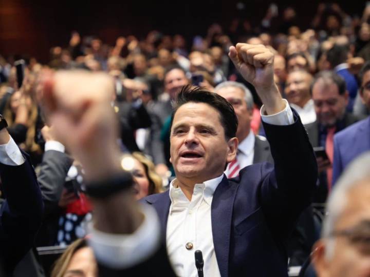 Propone Cuauhtémoc Ochoa elevar a rango constitucional protección de identidad digital