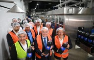 Osvaldo Jaldo participó de la inauguración de nueva línea llenadora de gaseosas en Quilmes