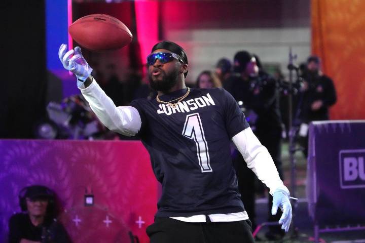 Deadspin | Report: Bears CB Jaylon Johnson (groin) headed to IR