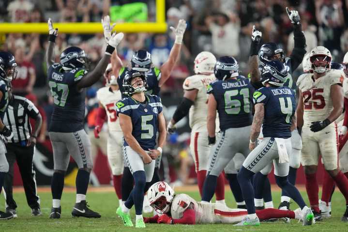 Jason Myers boots 52-yard FG on final play, lifting Seahawks to win over Cardinals