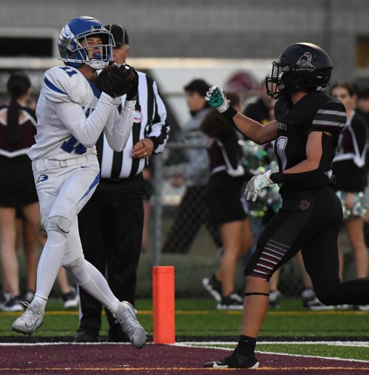 Lakeland scores on first six possessions in 48-20 win at Walled Lake Northern