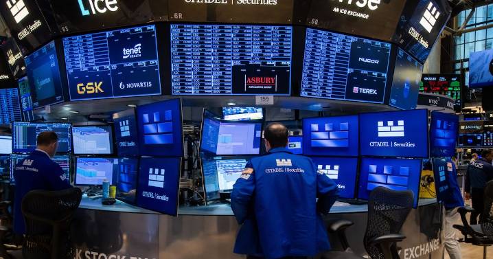S&P 500 abre en máximos, tras datos de ventas minoristas e inicio de la reunión de la Fed